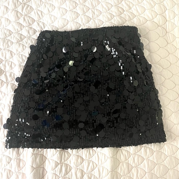 Sequin mini skirt - Picture 2 of 3
